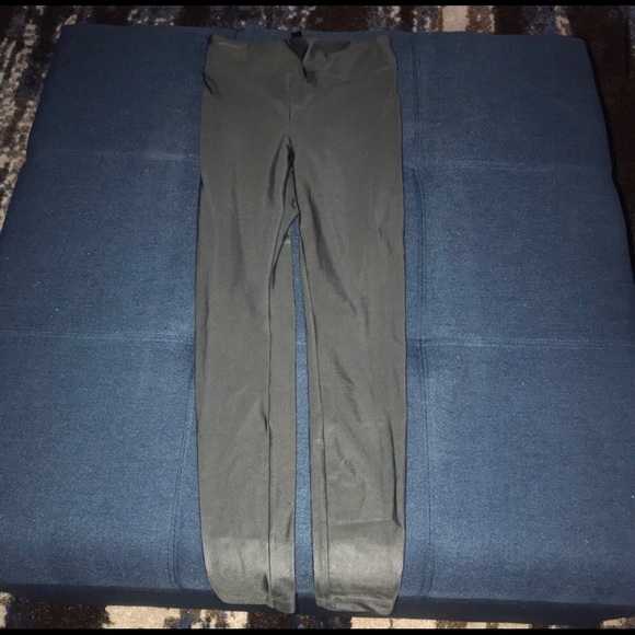 Koral 7/8 Leggings! AUTHENTIC Size Medium - Picture 1 of 3